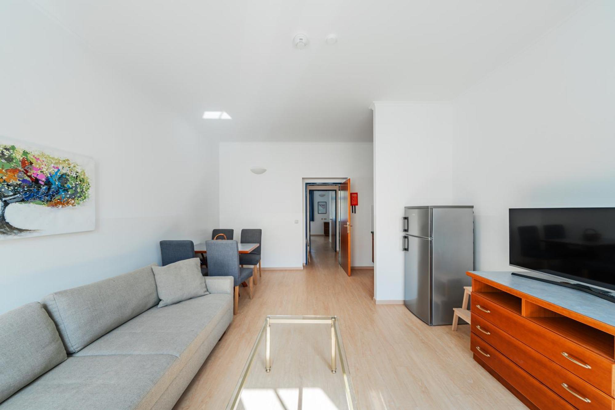 74 Living Apartment