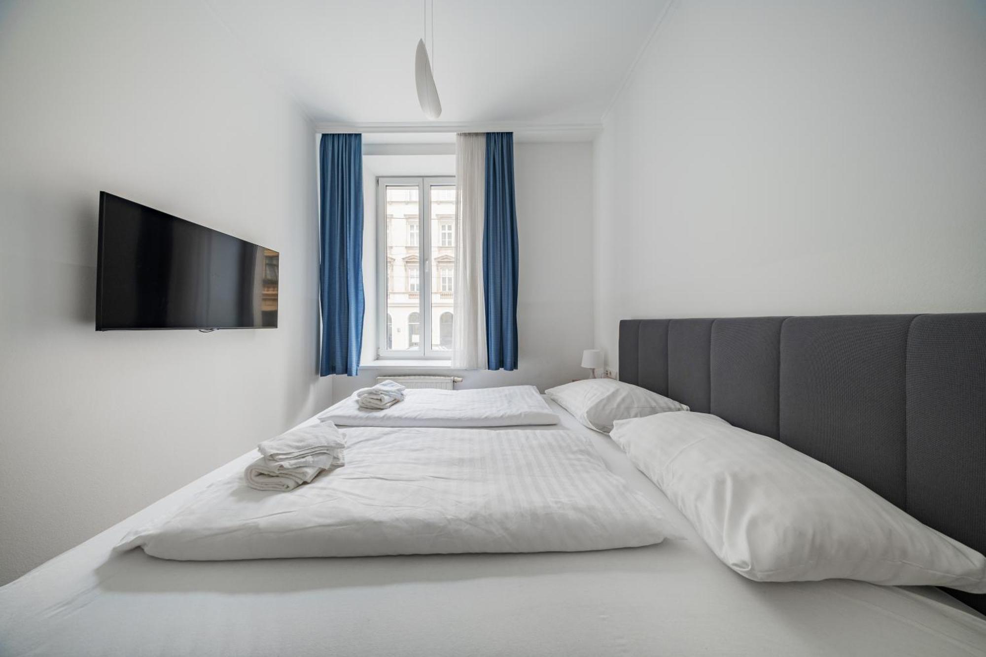 Apartment 74 Living Vienna
